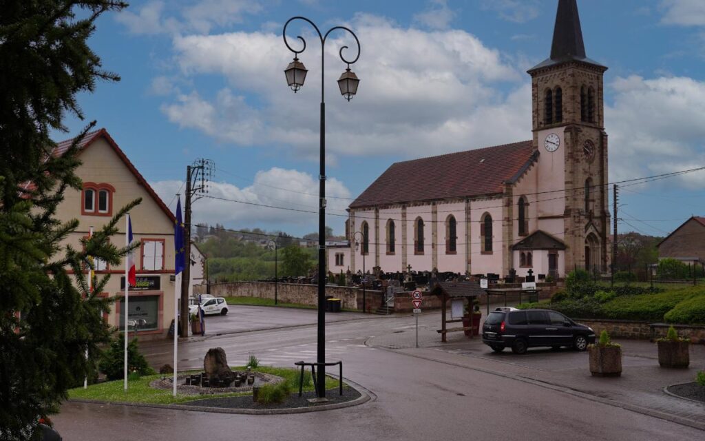 Plus de 3000 m de canalisations posées pour rattacher la commune d’Alsting (57) au réseau d’eau potable