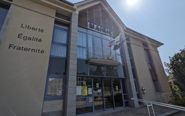 Mairie de Saint-Jouan-des-Guérets  - Crédits photo : Banque des Territoires