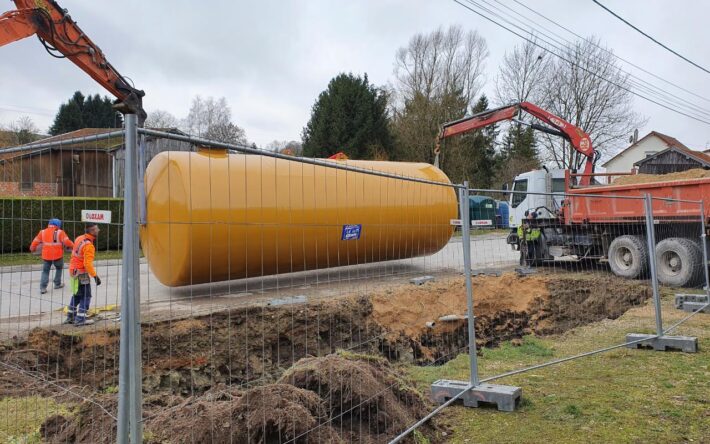 Travaux d'installation d'une citerne d'eau d'une capacité de 60 m³ - Crédits photo : Commune de Verrières sur Marne