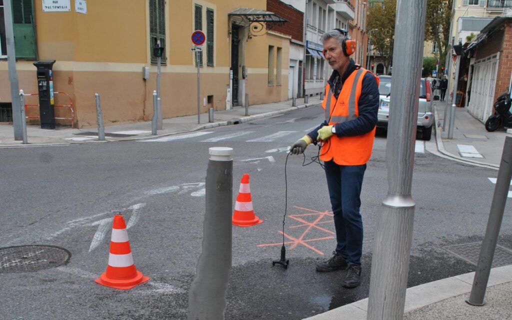 La Métropole de Nice (06) écoute les fuites pour mieux les déceler