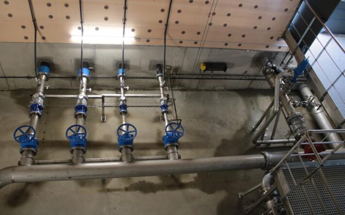 Canalisations au départ du réservoir de Pradelles - Crédits photo : Banque des Territoires