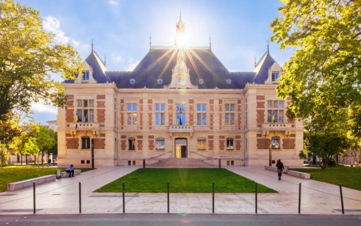 Hôtel de ville de Montrouge – Crédits photo : Ville de Montrouge - Vinvent Evrat