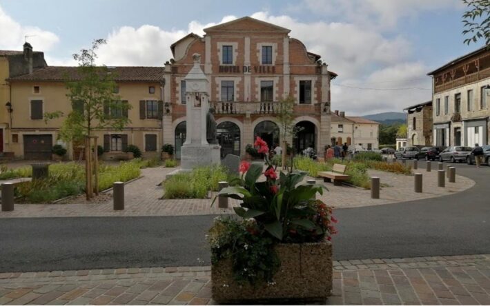Mairie de Cazères sur Garonne – Crédits photo : Banque des Territoires