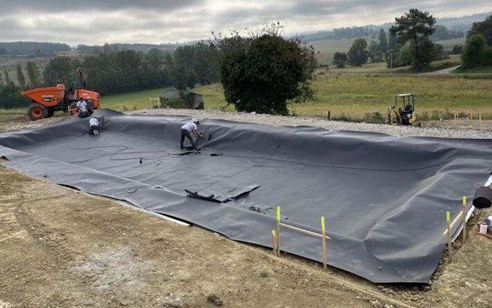 Pose des membranes - Crédits photo : Eau 47