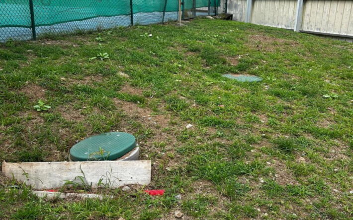 Récupérateur d'eau de pluie enterré du gymnase - Crédits photo : Ville du Lorrain